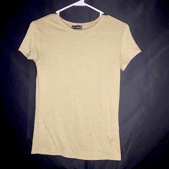 Clothes - Picture 1 of 1